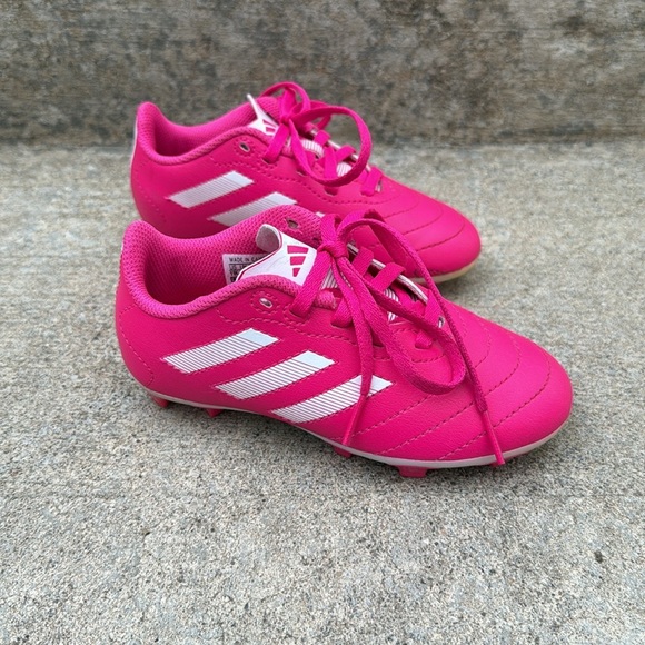Adidas Kids’ Pink Soccer Cleats - Picture 3 of 6